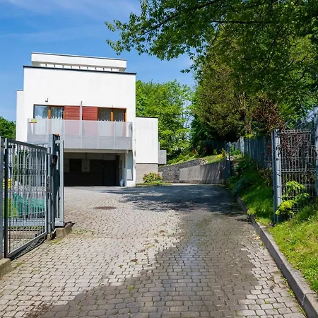 Dwupoziomowy Hanka Vip *